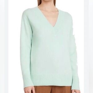 NWT Vince Mint Green V-Neck Women's Sweater size medium